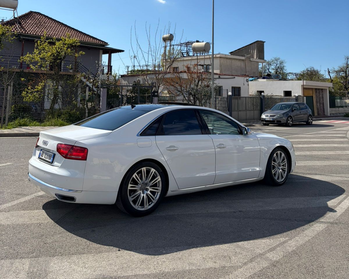 audia8_3
